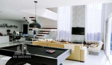Casa para venda em Alphaville de 438.00m² com 4 Quartos, 4 Suites e 8 Garagens