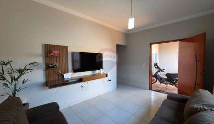 Casa para venda em Jardim Santa Cruz de 191.97m² com 3 Quartos, 1 Suite e 2 Garagens