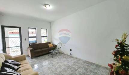 Casa para venda em Jardim Santo Antônio de 380.00m² com 3 Quartos, 1 Suite e 2 Garagens