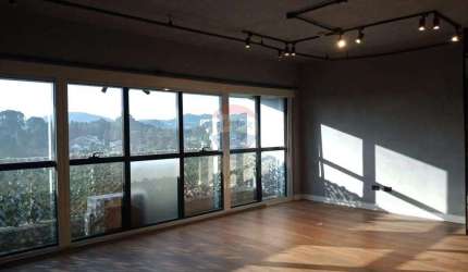 Sala Comercial para venda em Dezoito Do Forte Empresarial/alphaville. de 43.00m² com 1 Garagem