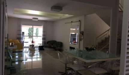 Sobrado para venda em Condomínio Granja Olga de 532.00m² com 5 Quartos, 5 Suites e 4 Garagens
