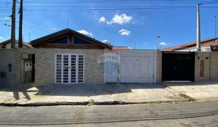 Casa para venda em Jardim Silvania de 250.00m² com 2 Quartos e 3 Garagens