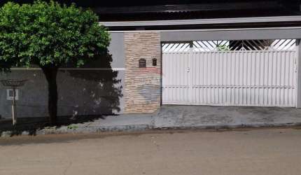 Casa para venda em Jardim Ipê Pinheiro de 100.00m² com 2 Quartos, 1 Suite e 2 Garagens