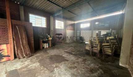 Casa para alugar em Jardim Nazareth de 85.00m² com 1 Quarto e 2 Garagens