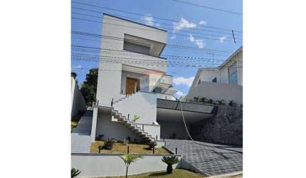 Casa para alugar em Jardim Imperial Hills Iii de 491.00m² com 3 Quartos e 3 Suites