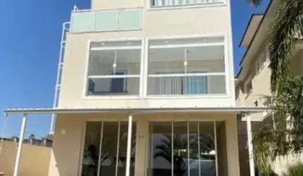Casa para venda em Suru de 345.00m² com 3 Quartos, 3 Suites e 5 Garagens