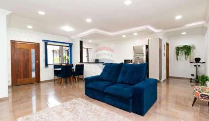 Casa para venda em Eucaliptos de 110.00m² com 3 Quartos, 1 Suite e 5 Garagens