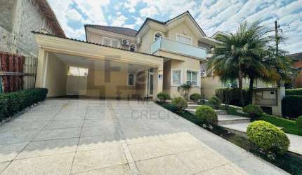 Casa para alugar em Alphaville de 310.00m² com 4 Quartos e 4 Garagens