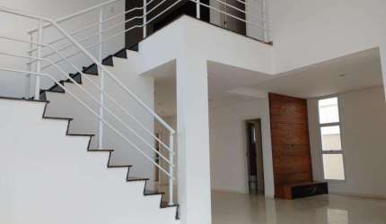 Casa para venda em Condomínio Mont Blanc de 350.00m² com 3 Quartos, 3 Suites e 2 Garagens