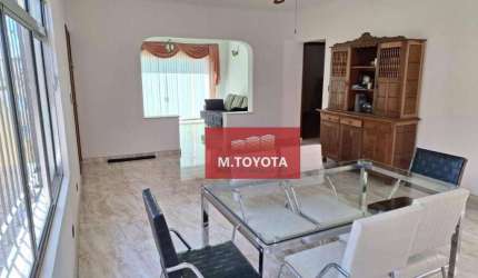 Casa para venda e aluguel em Jardim Almeida Prado de 366.00m² com 3 Quartos, 1 Suite e 2 Garagens