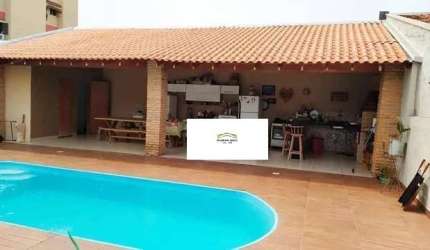 Casa para venda em Eldorado de 245.00m² com 3 Quartos, 1 Suite e 2 Garagens