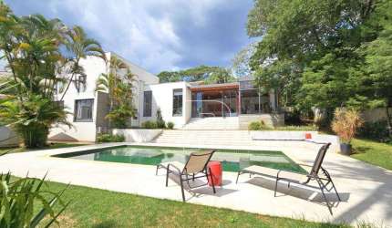 Casa de Condomínio para venda em Granja Viana de 700.00m² com 4 Quartos, 4 Suites e 8 Garagens