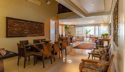 Sobrado para venda em Condominio Santa Angela de 720.00m² com 4 Quartos, 4 Suites e 5 Garagens