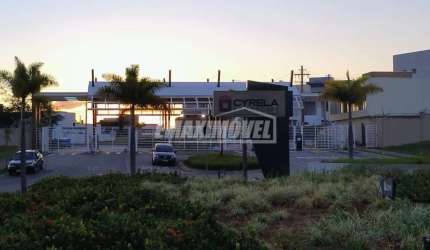 Casa para alugar em Chácaras Residenciais Santa Maria de 234.00m² com 3 Quartos, 3 Suites e 4 Garagens
