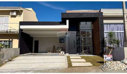 Casa de Condomínio para venda em Jardim Flamboyant de 158.34m² com 3 Quartos, 1 Suite e 4 Garagens