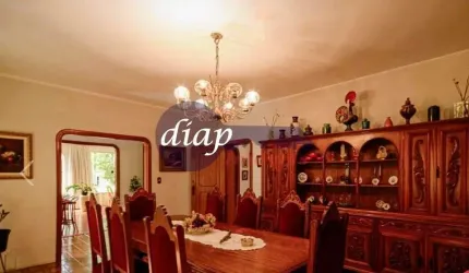 Excelente sobrado no bairro Jardim São Bento com 4 dormitórios com armários embutidos, sendo 4 suítes,  ampla sala para 3 ambientes e sala de jantar,