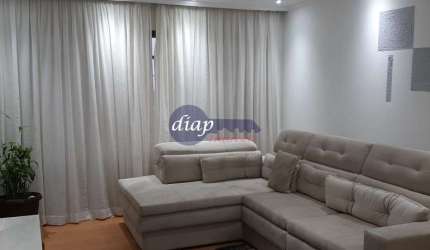 Lindo e aconchegante apartamento no edifício Andrade, com 3 dormitórios, sendo 1 dos quartos com armários embutidos, sala ampla, cozinha com armários