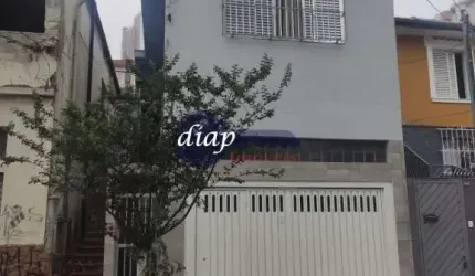 Linda casa em um dos pontos mais valorizados da Zona Leste de São Paulo. O imóvel conta com 3 dormitórios, sala, cozinha, 2 banheiros, área de serviço