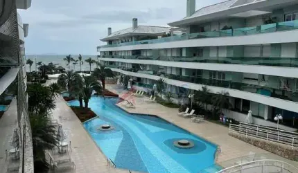 REQUINTE E SOFISTICAÇÃO NA BEIRA DA PRAIA  - 3 SUÍTES - CONDOMÍNIO CLUBE