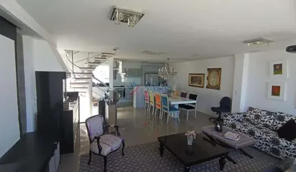 ESPAÇOSA COBERTURA TRIPLEX COM 03 SUÍTES - JUNTO A BEIRAMAR