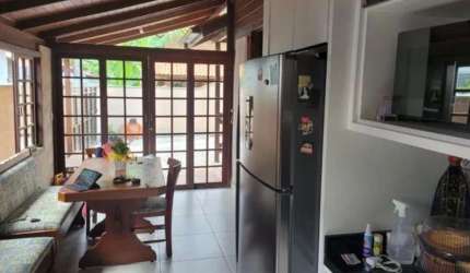 Casa para Venda em Florianópolis, Morro Das Pedras, 3 dormitórios, 1 suíte, 2 banheiros, 2 vagas
