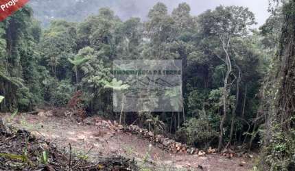 Terreno com Projeto Aprovado, com área de 1.802m², no residencial Sausalito - na Serra da Cantareira. Imperdível!