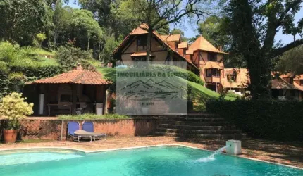 Luxuosa residência à venda na Serra da Cantareira, Mairiporã-SP: 3 quartos, 1 suíte, 3 salas, 6 banheiros, 5 vagas, 537m².