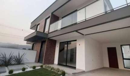 Casa à Venda, 3 Quartos com 1 Suíte, 2 Vagas, 147m² Privativos, Forquilhas, São José - SC
