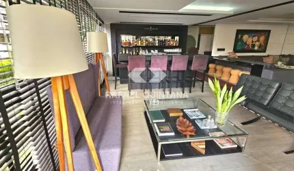 Apartamento à Venda, 4 Quartos sendo 2 Suítes, Mobiliado e Decorado, 325 m² Privativos, 3 Vagas, Centro, Florianópolis - SC