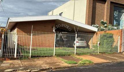 Casa para venda em Alto Da Boa Vista de 201.00m² com 3 Quartos, 1 Suite e 6 Garagens