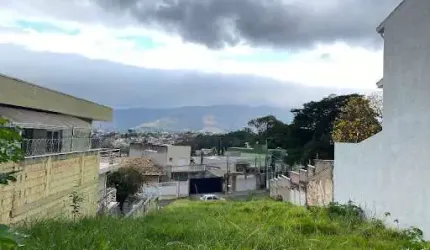 Lote em Atibaia ( Jd. Paulista ) Bairro nobre de Atibaia