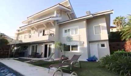 Casa em Condomínio de Alto Padrão