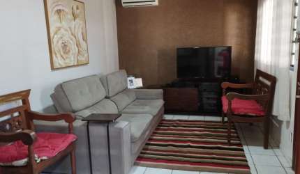 RESIDÊNCIA TÉRREA COM LAZER