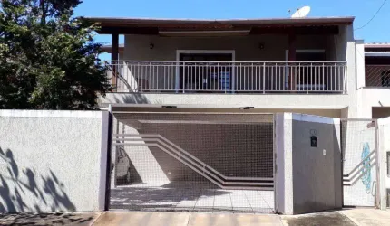 Casa com 3 quartos, 230 m², à venda na Vila Loanda em Atibaia/SP - CA0054 - Atibaia/SP
