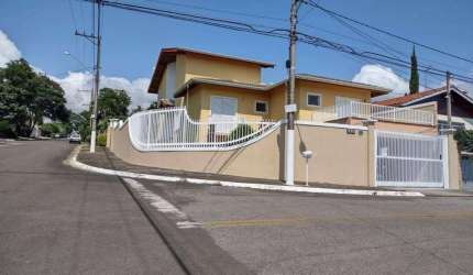 Casa com 3 dormitórios à venda, no bairro Loanda em Atibaia/SP - CA3740