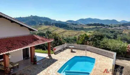 Casa com 6 dormitórios à venda, no Vale do Rio Cachoeira em Piracaia/SP - CA5145