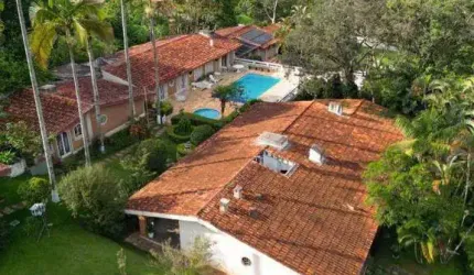 Chácara com 4 dormitórios à venda, no Belvedere em Atibaia/SP - CH0198