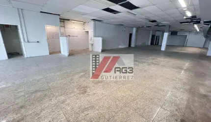 Salão comercial com frente para duas ruas, elevador, 3 banheiros e 3 vagas em Perdizes