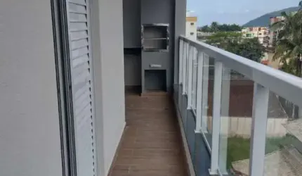 Apartamento com 03 dormitórios no Centro