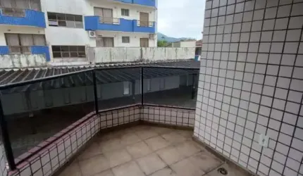 Apartamento de 2 dormitórios próximo da praia do Perequê açu