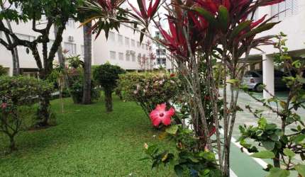 Apartamento bem localizado com 72 m²