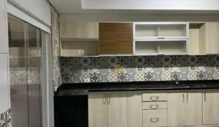 Sobrado com 2 dormitórios à venda, 173 m² por R$ 420.000,00 - Jardim Celani - Salto/SP