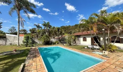 Casa com 3 dormitórios à venda, 300 m² por R$ 990.000 - Parque Jardim da Serra - Juiz de Fora/MG