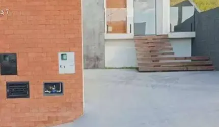 Casa com 3 dormitórios à venda, 150 m² por R$ 560.000 - Jardim São João - Juiz de Fora/MG