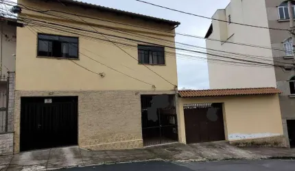 Casa com 2 dormitórios à venda, 100 m² por R$ 350.000 - São Mateus - Juiz de Fora/MG