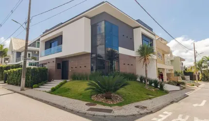 CASA NO CONDOMÍNIO PLAZA MADRID - NEOVILLE - 4 SUÍTES - 5 VAGAS DE GARAGEM 