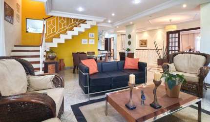 CASA com 4 dormitórios à venda com 464m² por R$ 3.214.000,00 no bairro São João - CURITIBA / PR