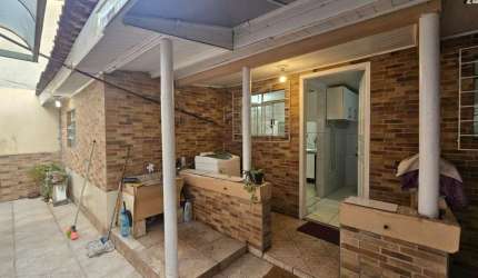 Casa com 2 dormitórios para alugar, 45 m² por R$ 1.800/mês - Capão da Imbuia - Curitiba/PR