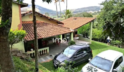 Vende se Chácara no Vale das Pedras -  Itupeva, 2.685m² A.T. não financia mas o preço é oportunidade !!!