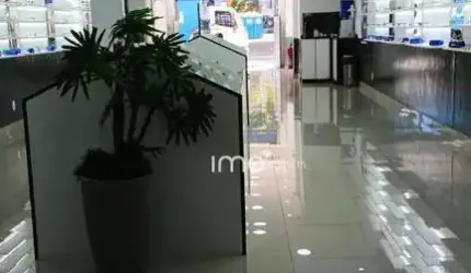 Locação Salão Comercial no Centro de Jundiaí  com escritório, cozinha, banheiros e quintal  R$  19.500 - Garantia por Seguro Fiança !